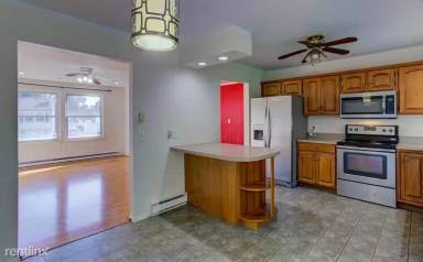 Main picture of 140 Pulte Rd