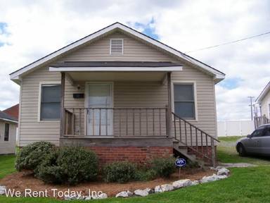 Main picture of 104 S Raleigh St