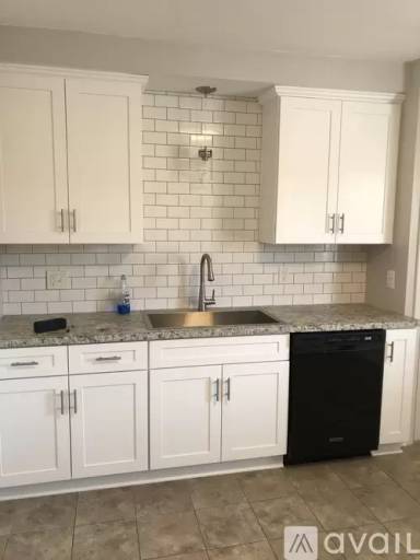 Main picture of 2019 Russell Ave