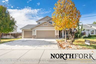 Main picture of 2805 N Kelsan Ave