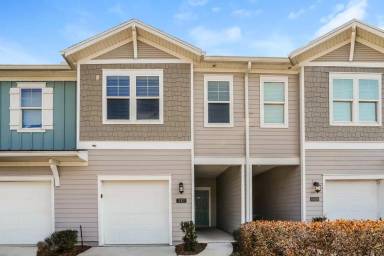 Main picture of Grove Pointe Community