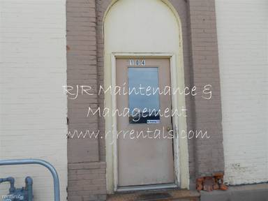 Main picture of 102 4th Ave NW