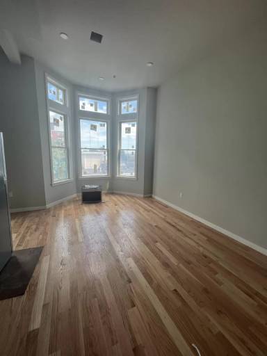 Main picture of 11 Douglas St