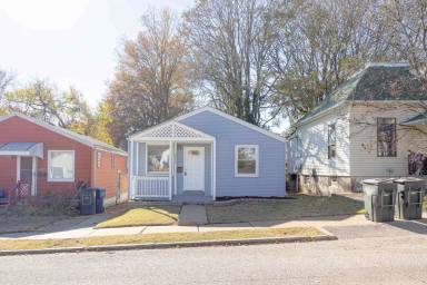 Main picture of 4826 Hamburg Ave
