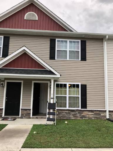 Main picture of 115 Cornerstone Dr