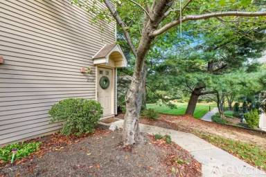 Main picture of 2708 Society Pl