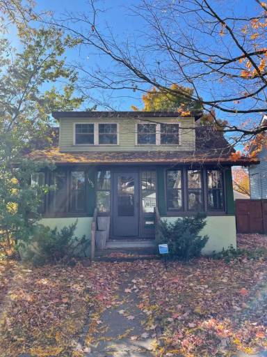 Main picture of 1050 Sherburne Ave