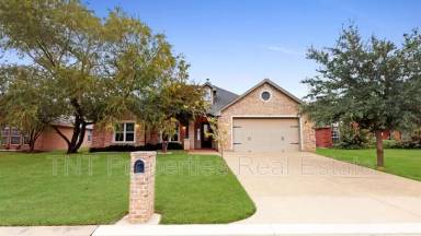 Main picture of 324 Landsburg Ln