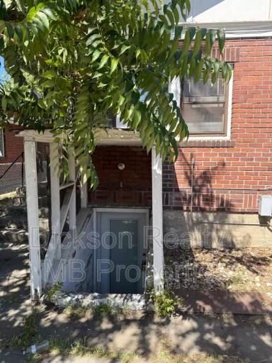 Main picture of 56 S Wells Ave