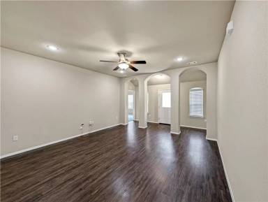 Main picture of 6706 SW Chestnut Hill Rd