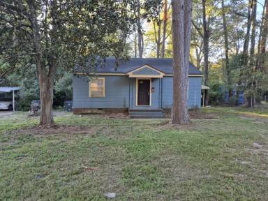 Main picture of 3251 Meadow Ln