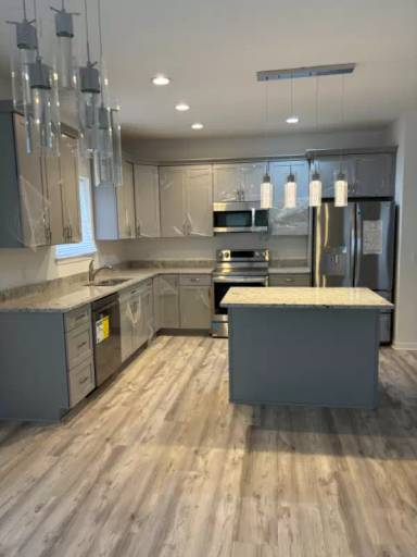 Main picture of 335 S New York Rd