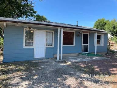 Main picture of 2110 W 13th St