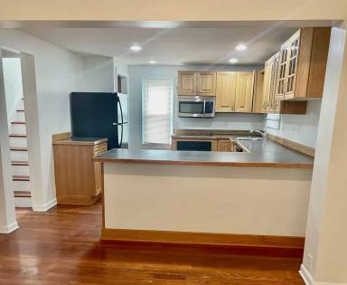Main picture of 21935 Winchester St