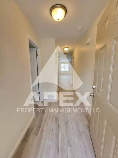 Main picture of 5932 Knox Hill Way