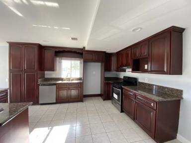 Main picture of 10903 Hoback St