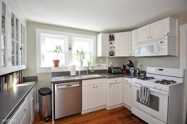 Main picture of 63 Bradford Rd