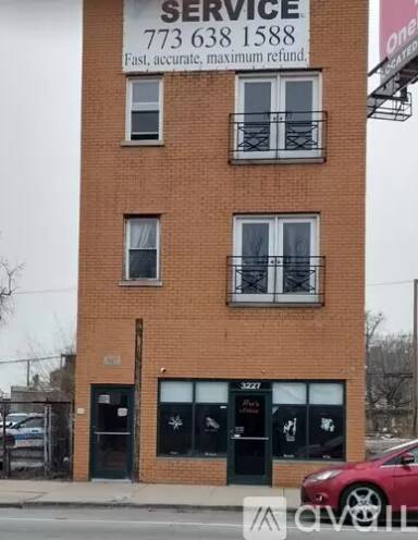Main picture of 3227 W Harrison St