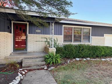 Main picture of 2218 Rosewood Dr