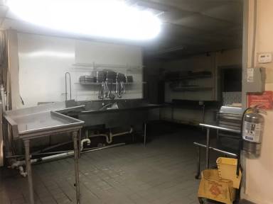 Main picture of 814 W Taylor St