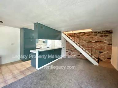 Main picture of 9094 Pinata Way