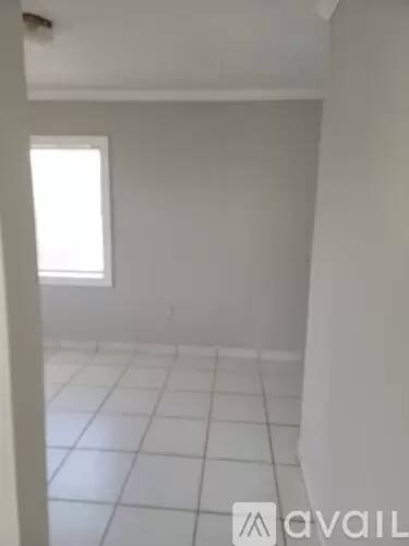 Main picture of 2329 Spruce Ave