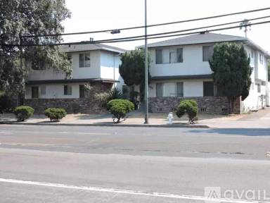 Main picture of 684 Old San Francisco Rd