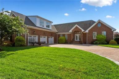 Main picture of 4114 River Park Dr
