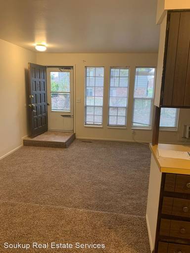 Main picture of 1718 Banyan Dr