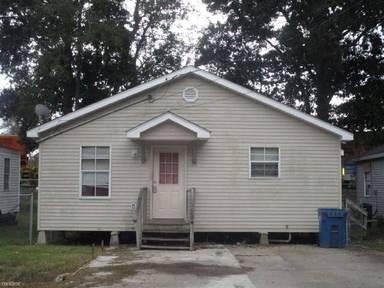 Main picture of 101 Sternberg Dr