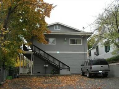 Main picture of 316 Henderson St