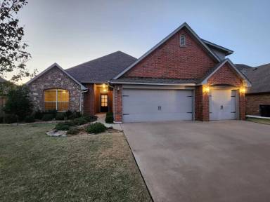 Main picture of 15225 Western Vista Dr