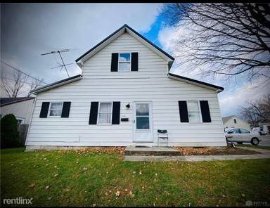 Main picture of 336 N Center St