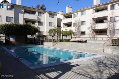 Main picture of 39993 Fremont Blvd