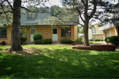 Main picture of 1521 S Owens St
