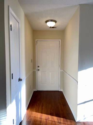 Main picture of 1571 Carriage Ln