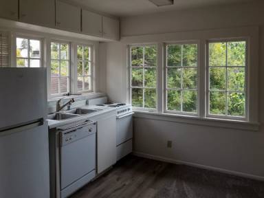 Main picture of 1890 Almond Ave