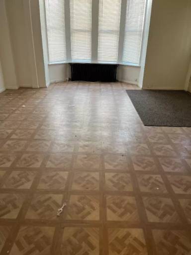 Main picture of 227 E Main St