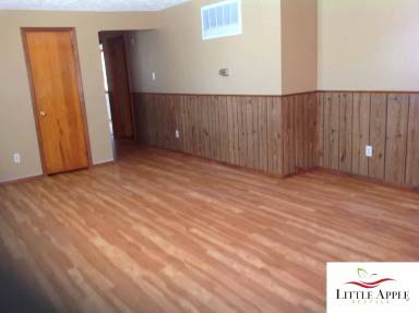 Main picture of 2200 Northview Dr