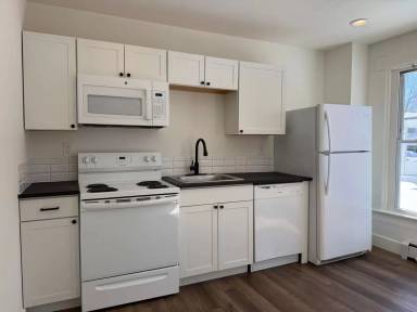 Main picture of 17 Sherman Ave