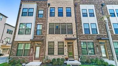 Main picture of 2820 Arts Vista Blvd