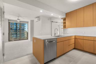Main picture of 1388 Kapiolani Blvd