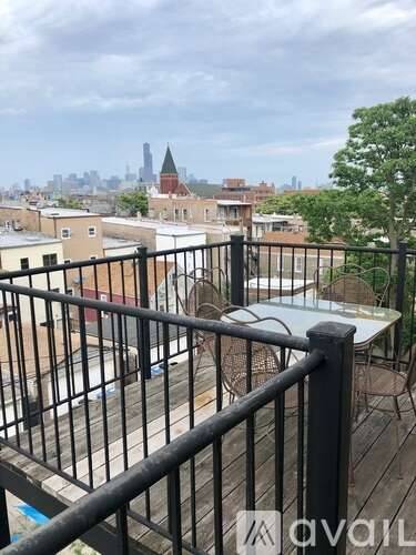 Main picture of 1644 W 21st St