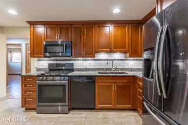 Main picture of 3515 N Central Ave