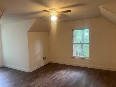 Main picture of 5 Chesapeake Ct