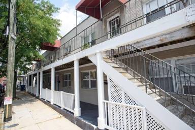 Main picture of 19 Lafayette Ave