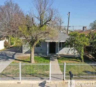 Main picture of 812 Lawson Rd