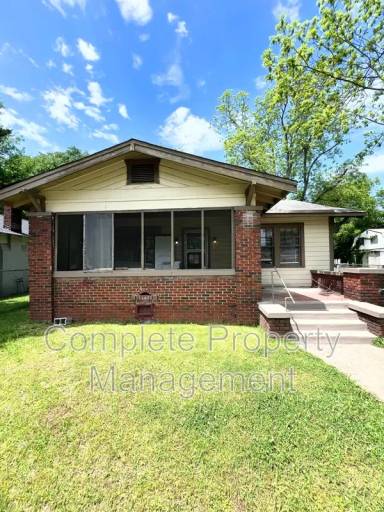 Main picture of 2800 Avenue G