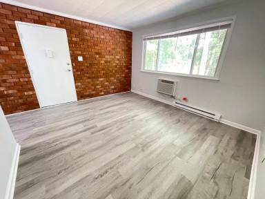 Main picture of 124 Fidelity St