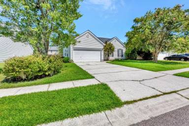 Main picture of 7060 Windmill Creek Rd
